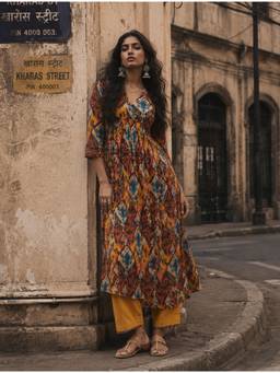 trueBrowns - Multicolour Ikat Print Cotton Anarkali High-Slit Kurta and Pant
