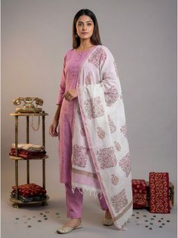 Yufta - Mauve Silk Blend Straight Kurta and Pant with Kota Doriya Dupatta