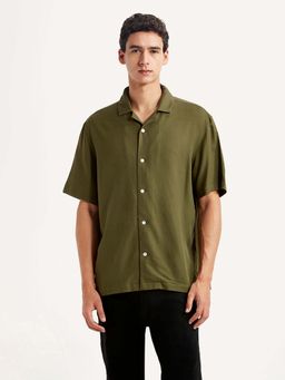 Levi's - Olive Solid Regular Relaxed Fit Shirt