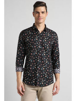 Simon Carter - Black Shirt