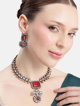 Estele - Charumati Ruby Halo Necklace Set