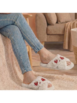 RETTROSE - The Kaylee Cream Luxury Plush Diamante Embellished Slippers