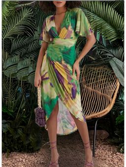 Outzidr - Green Printed Flare Sleeve V-Neck Dress