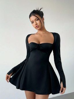 Outzidr - Black Sweetheart Neck Full Sleeve Dress