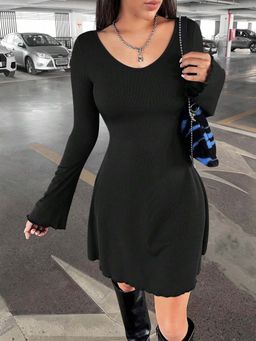 Outzidr - Black Full Sleeved Ribbed Knit Dress
