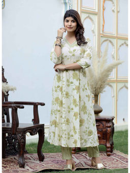 Doriyaan - Womens Cotton Floral Print Green Anarkali Kurta and Pant (Set of 2)