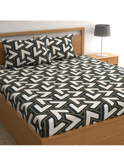 CHHAVI INDIA - Premium Microfiber Double Bed Sheet with 2 Pillow Cover Geometric Arrow Design