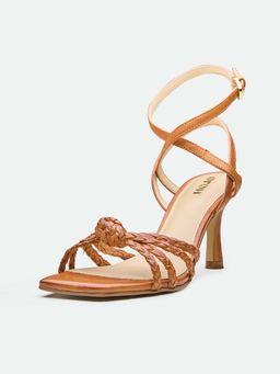 Oroh - Nuneaton Tan Heels