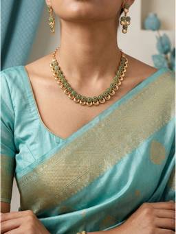 Vosgi - Emerald Green Circle Charm Jewellery Set