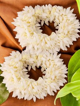 OOMPH - Pack of 2 Scented Mogra Gajra Hair Flower Bun Artificial Gajra Scrunchies