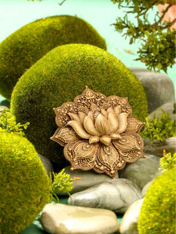 Cosa Nostraa - Lotus Elegance Brooch