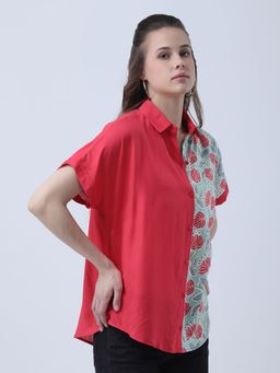 Qurvii - Women Red Floral Casual Shirt