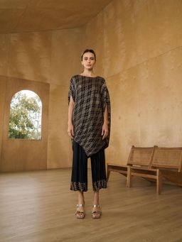 Pleats by Aruni - Black Top with Pant (Set of 2)