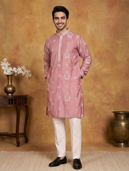 Jompers - Men Magenta Silk Blend Embroidered Straight Kurta with Pyjama