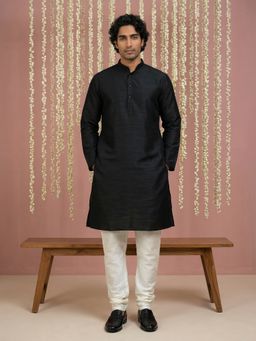 Jompers - Men Black Silk Blend Solid Straight Kurta with Pyjama