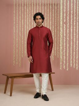 Jompers - Men Maroon Silk Blend Solid Straight Kurta with Pyjama