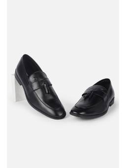 Van Heusen - Men Black Slip On Moccasins