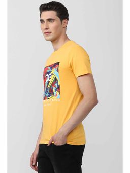 Peter England - Men Yellow Graphic Print Round Crew Neck Graphic T-Shirts