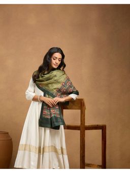 Fabindia - Green Silk Kantha Embroidered Stole