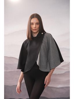 APARA - Dona Black & Grey Wool Round Neck Cape