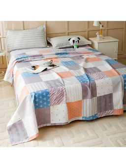 Story@Home - 160 TC Peach & Grey Geometric Microfiber Double Size Bedsheet with 2 Pillow Covers