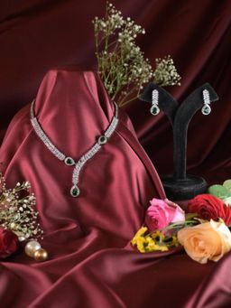 Swan Jewels - Emerald Green Victoria Crisscross Diamond Necklace Set