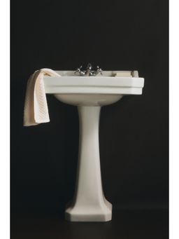 H&M - White Textured Hand Towel