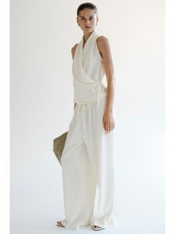 H&M - Women White Textured Drawstring Trousers