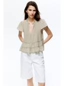 Beige color option, Currently selected