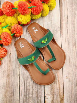 The Madras Trunk - Women Tan & Green Kolhapuris
