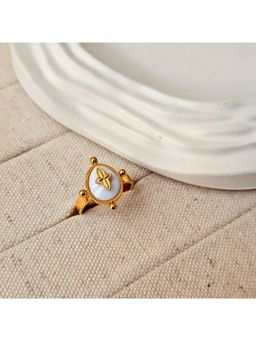 TAAHIRA JEWELLERY - 18K Gold Plated Vintage Pearl Geometric Ring