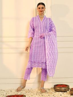 Heeposh - Floral Embroidered Regular Chikankari Kurta with Trouser & Dupatta (Set of 3)