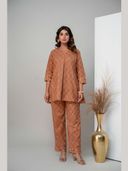 Brown color option, Currently selected