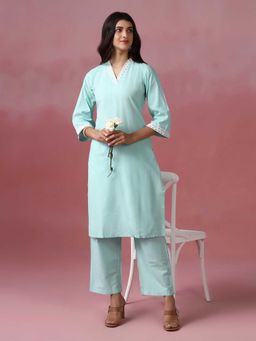 Shree - Women Poly Cotton Green Embroidered Kurta and Pant