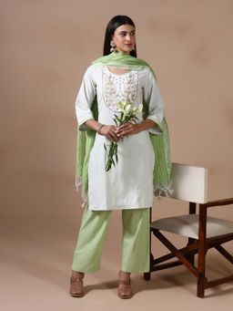 Shree - Women Poly Cotton Green Embroidered Yarn Dyed Kurta with Pant and Dupatta