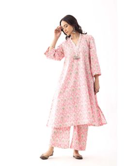 VASTRITO - Women Blush Pink Sanganeri Organic Cotton A-Line Kurta and Pant