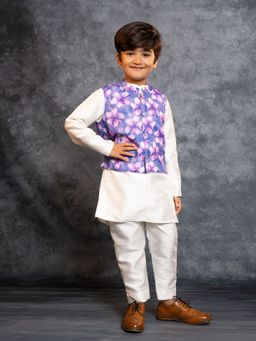 JILMIL - Cream Silk Floral Kurta With Pyjama & Nehru Jacket