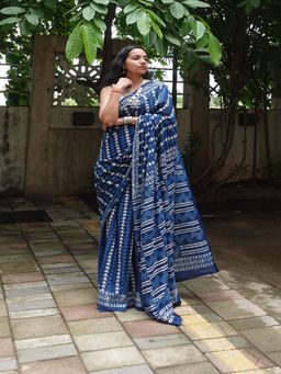 SainSisters - Women Blue Hand Block Printed Cotton Saree Without Blouse