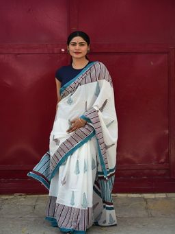 SainSisters - Women White Hand Block Printed Cotton Saree Without Blouse
