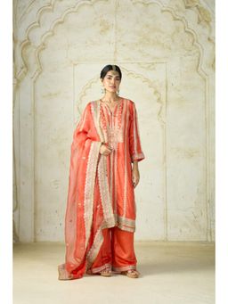 Gopi Vaid - Lakshmi Kurta Set