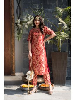 JUHI NANDA - Brocade Red Woven Round Neck Kurta with Pant and Dupatta