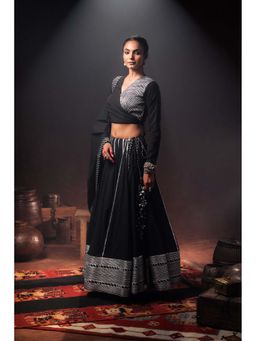 Taraasi - Black 'Husnara' Mulmul Cotton Kalidar Lehenga with Blouse & Dupatta