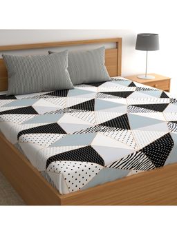 CHHAVI INDIA - Microfiber Geometric Print King Size Bedsheet With 2 Pillow Covers (Black, Grey & Blue)