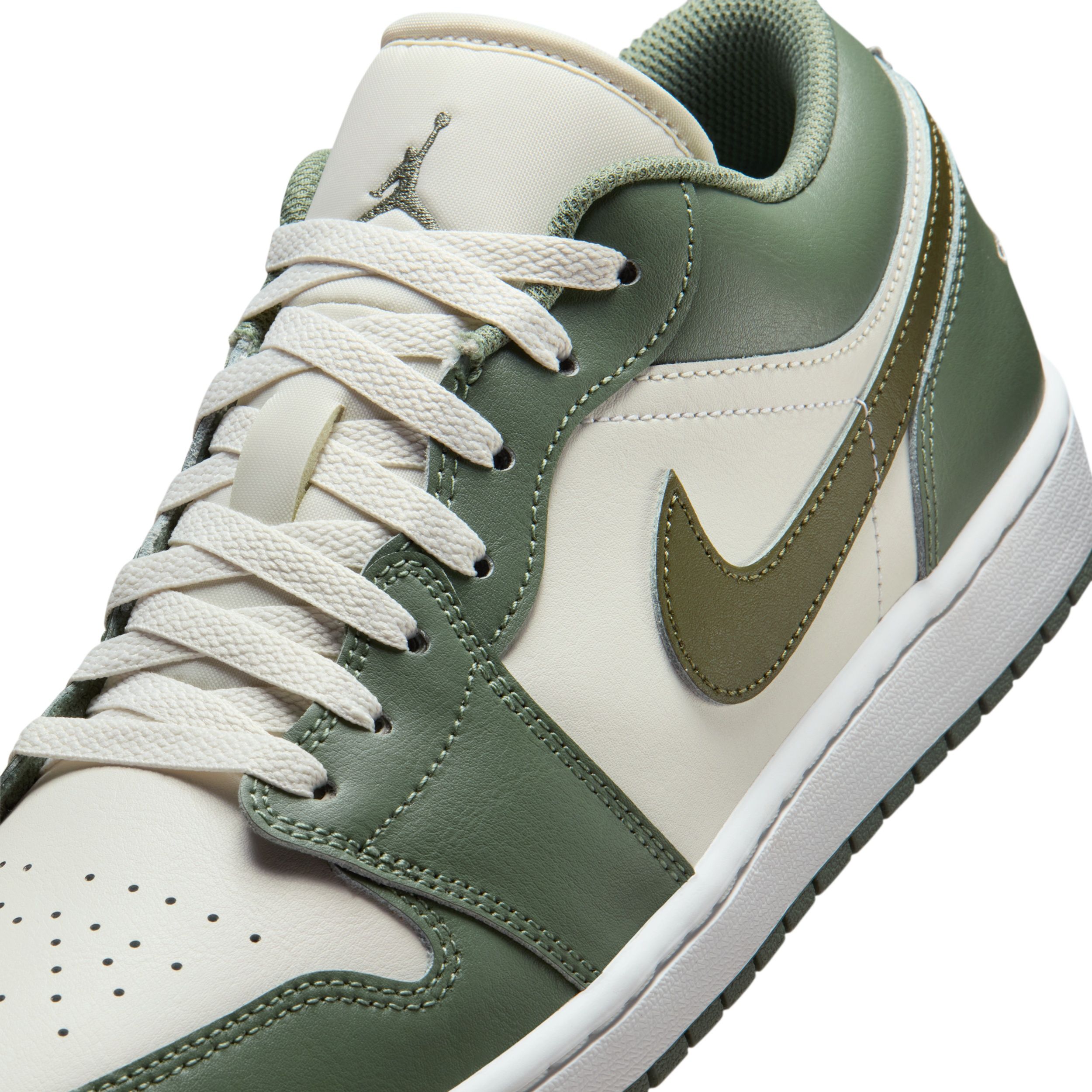 Buy Air Jordan 1 Low Men's Shoes Online | Nike India