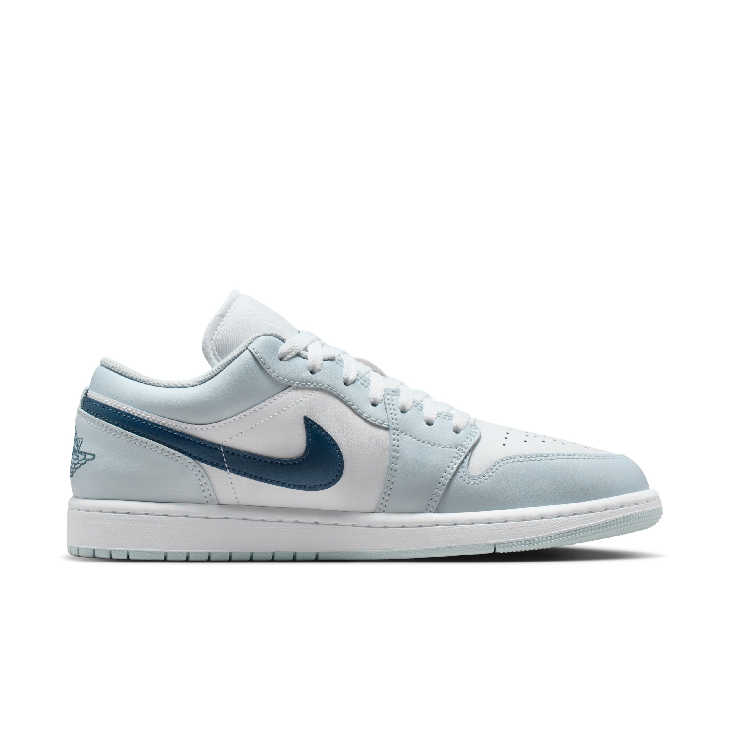 Nike Air Jordan 1 ライトブルー/ホワイト Buy Air Jordan 1 Low Men's Shoes Online | Nike India