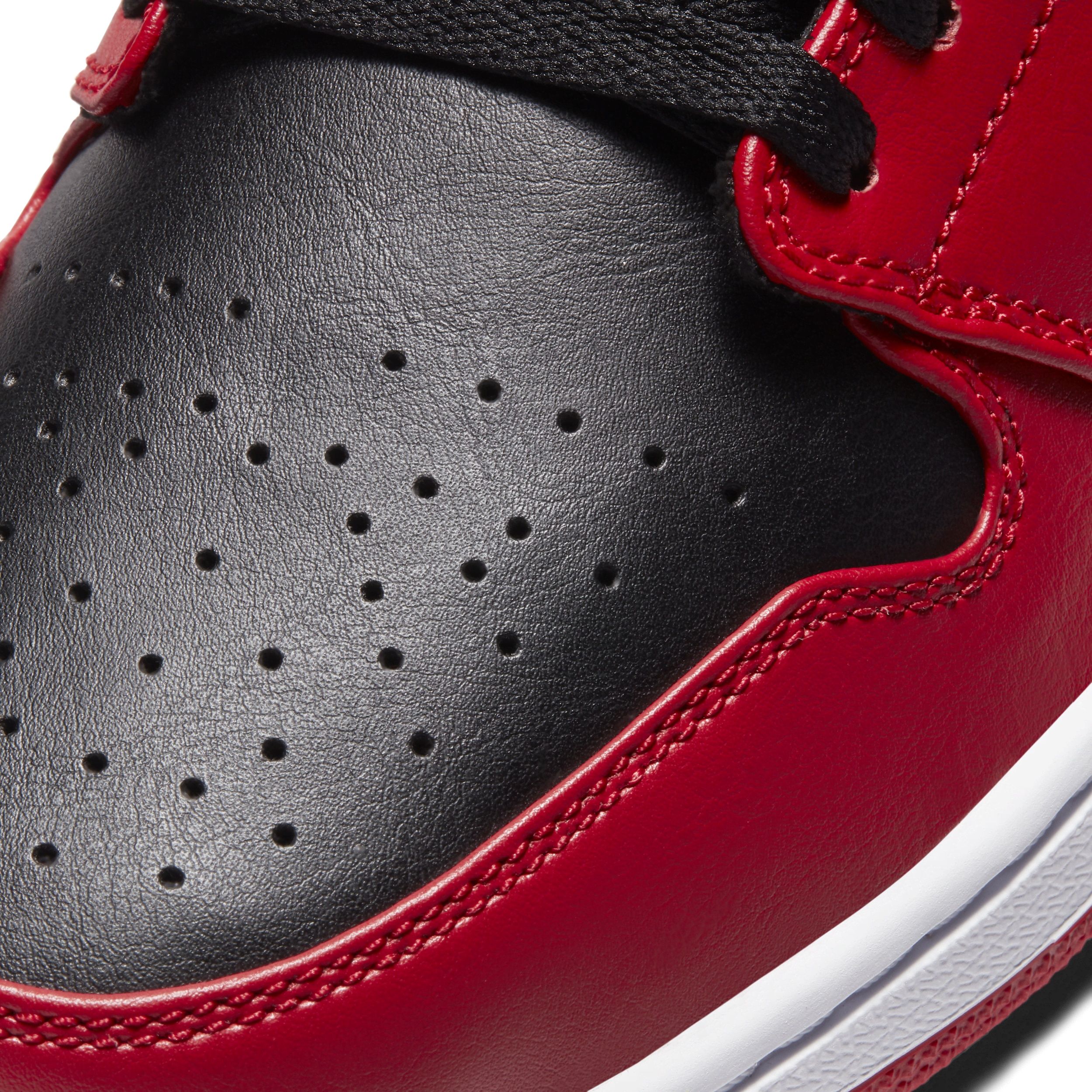 Buy Air Jordan 1 Low Men's Shoes Online | Nike India