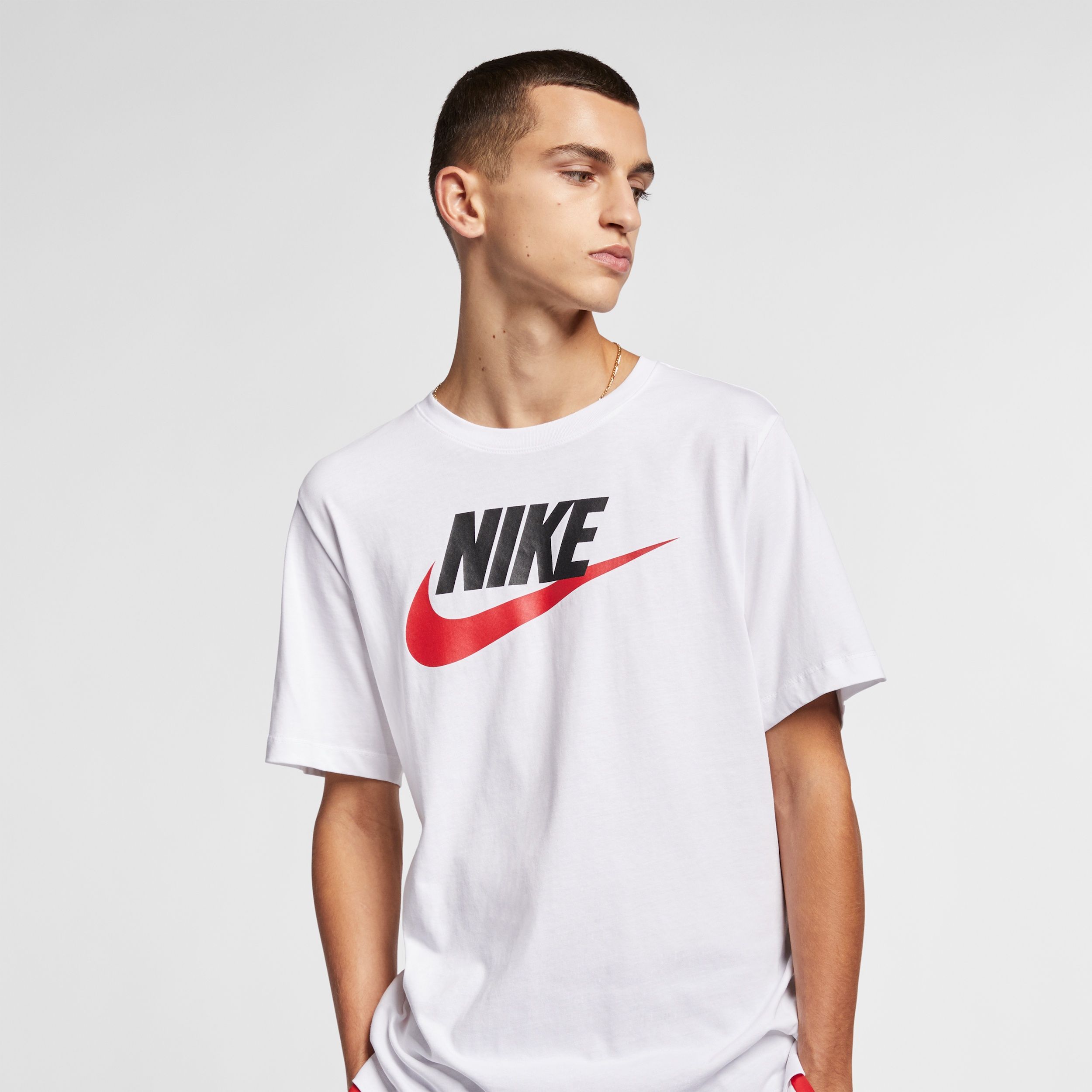 Nike Sportswear - Men's T-Shirt