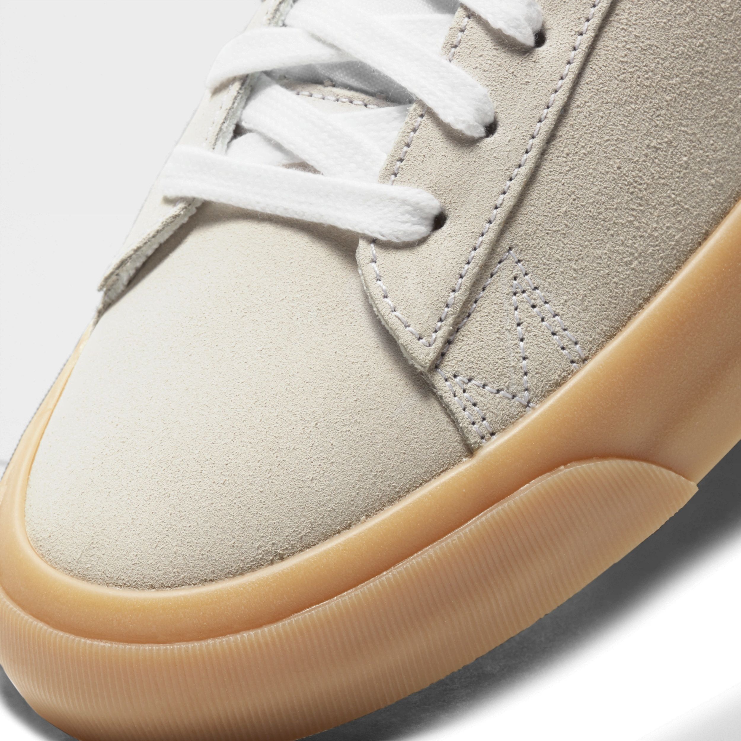 Buy Nike SB Zoom Blazer Low Pro GT Skate Shoes Online | Nike India