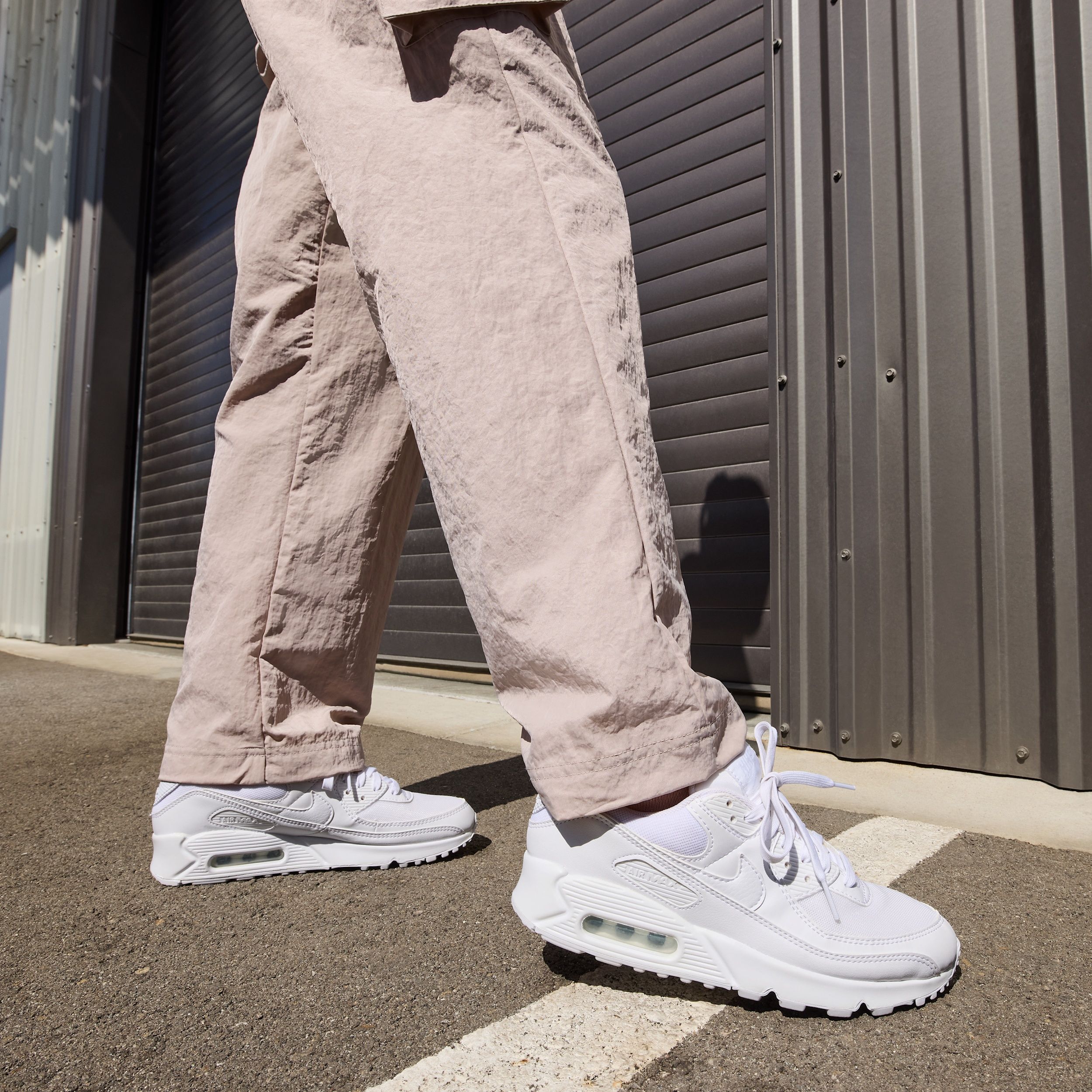 Buy Nike Air Max 90 Women's Shoes Online | Nike India