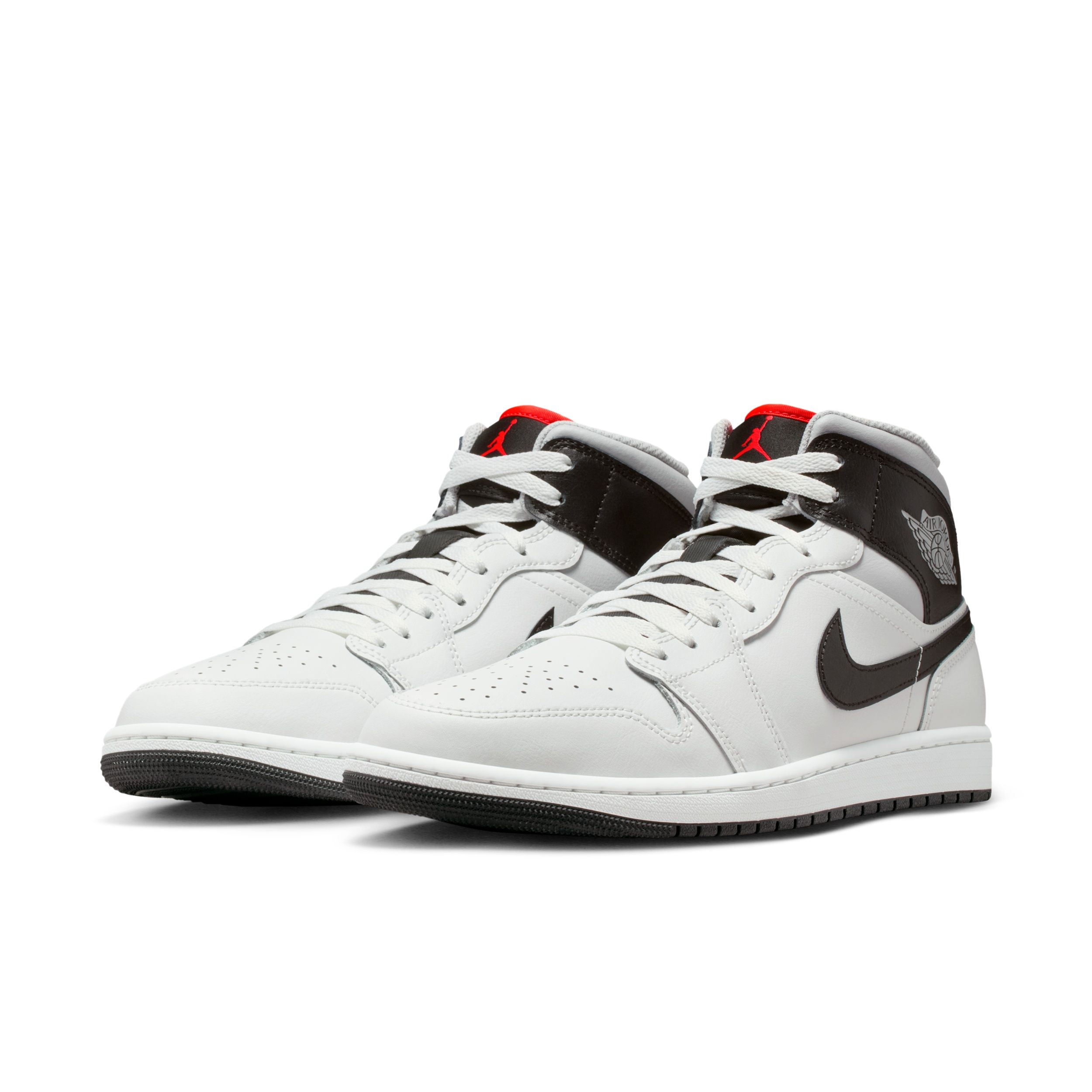 nike high top sneakers india